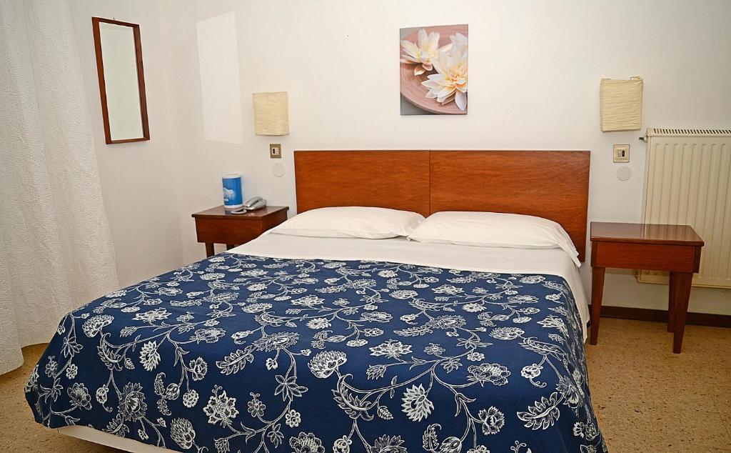 Hotel Kinda Castiglione della Pescaia Zimmer foto